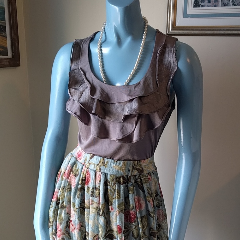 5x$25! Dove Silky Ruffle Blouse